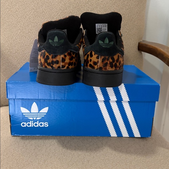 New Adidas Campus 00s Leopard Print
Black - JH9768 - Picture 4 of 8